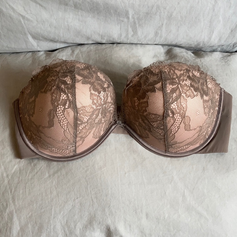 la Vie en Rose Strapless Bra